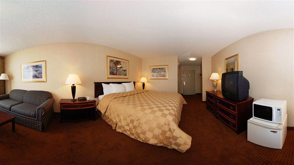 Clarion Inn And Events Center Pueblo North Εξωτερικό φωτογραφία