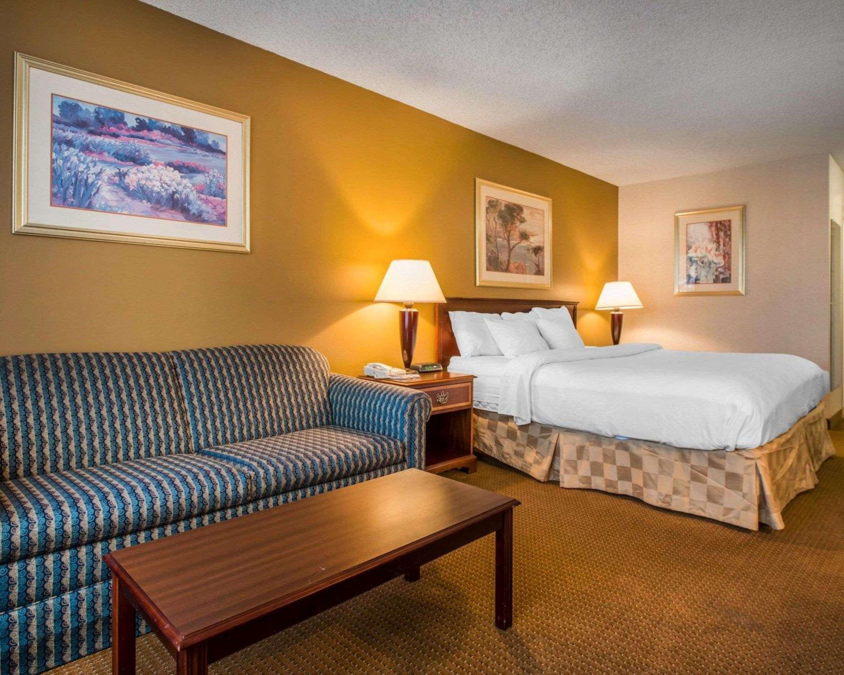 Clarion Inn And Events Center Pueblo North Εξωτερικό φωτογραφία