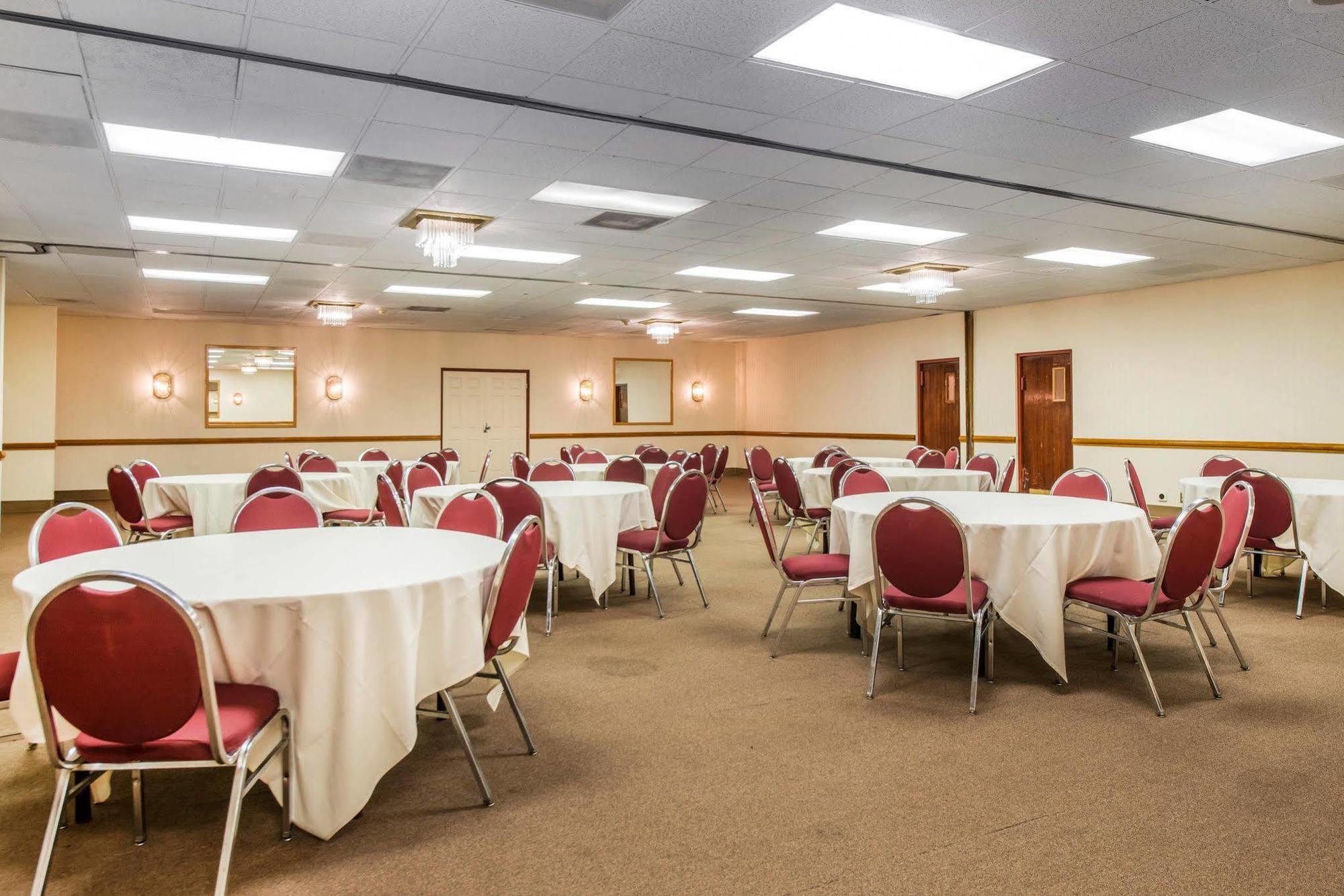 Clarion Inn And Events Center Pueblo North Εξωτερικό φωτογραφία